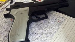 Pert olan aracını tamir ettirmek için gasp yaptı