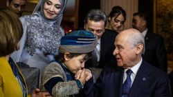 Devlet Bahçeli kirve oldu