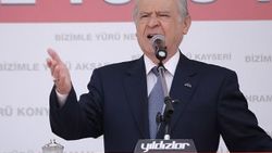 Devlet Bahçeli'nin makam aracı arıza yaptı