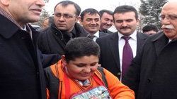 Bakan'dan 20 lira harçlık istedi