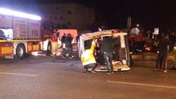 Balıkesir'de ambulanslar kaza yaptı: 6 yaralı
