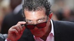 Antonio Banderas kalp krizi geçirdi