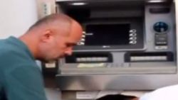 ATM çöpünden 100 TL'lik banknotlar çıktı