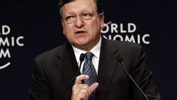 Barroso'dan Türkiye'ye mülteci övgüsü
