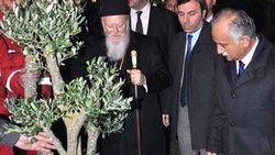 Fener Rum Patriği Bartholomeos İzmir'de