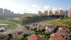 Başakşehir'de kaçak yapılara drone müdahelesi
