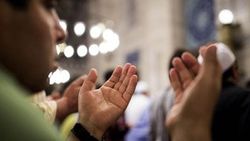 Türkiye'nin 85 bin camisinden Berat gecesine özel dua