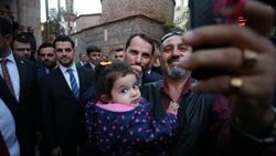 Bakan Albayrak, Bursa'da esnafla bir araya geldi