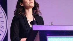 Beren Saat: Ben annemin çırağıyım