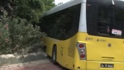 Beşiktaş'ta freni boşalan otobüs kaldırıma çıktı