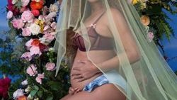Beyonce ikizlerini doğurdu