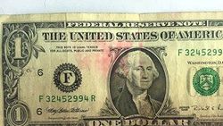 Tuğgeneralin üzerinden 1 dolar çıktı