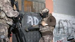 Diyarbakır'da 29 PKK gözaltısı