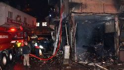 Bitlis'te iş yerinde yangın
