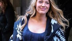 Blake Lively anne oldu
