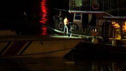 Bodrum'da 50 kişi taşıyan gezi teknesi karaya oturdu
