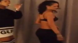Bolt otel odasında Rihanna'yı oynattı