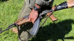 Bomba yapmaya çalışan terörist kazara kendini patlattı