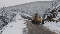 Aydın'da karda mahsur kalan çobanlar kurtarıldı