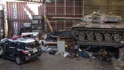 Brezilya’da çetenin deposundan tanklar çıktı