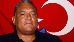 Brezilyalı Ökkeş demokrasi nöbetinde