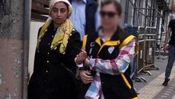 Bulaşık kavgası yaptığı eşini öldürdü
