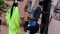 Bülent Ersoy'un kanlı mendili