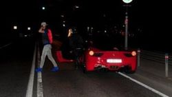 Burak Yılmaz'dan Ferrari şov