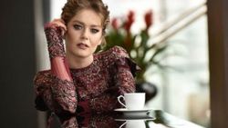Burcu Biricik makyajsız fotoğrafını paylaştı