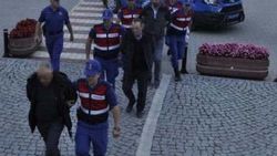'10 yaşındaki çocuğa bile silah verdiler'
