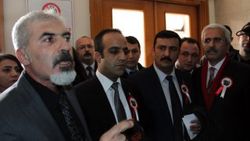 Bursa'daki Öğretmenler Günü kutlamasında arbede çıktı