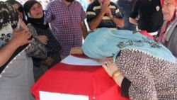 Darbe girişimi sırasında şehit olan sivillere de maaş