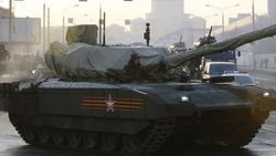 Rusya'nın yeni savaş tankları görücüye çıktı