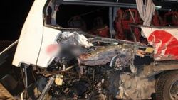 Aynı firmaya ait iki yolcu otobüsü çarpıştı: 1 ölü