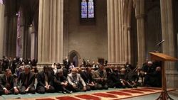 ABD'deki Ulusal Katedral'de ilk kez cuma namazı kılındı
