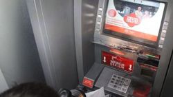 Karabük'te bir ATM'de gizli kamera bulundu