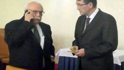 Nabi Avcı intihar eden kızın ailesini aradı