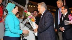 Bir grup Ahıska Türk'ü daha Türkiye'ye geldi