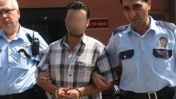 Boşanmak isteyen eşini bıçaklayan Adanalı yardım istedi