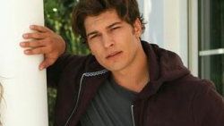 Çağatay Ulusoy moda akımı yarattı