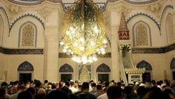 Almanya'da camiye çirkin saldırı