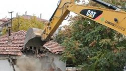 Çankaya'da 123 kaçak yapı yıkıldı