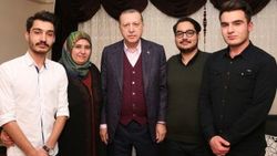 Cumhurbaşkanı adaşı olan üçüzleri ziyaret etti