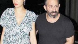 Cem Yılmaz imza peşinde koştu