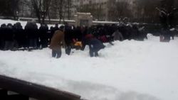 Ataköy'de cenaze namazında tente çöktü
