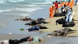 Libya'da cesetler kıyıya vurdu