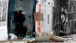 Afyon'da yolcu otobüsü devrildi: 33 yaralı