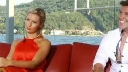 Sinan Akçıl söyledi Chloe Loughnan dans etti İZLE