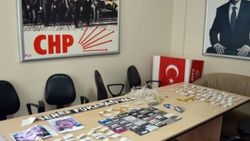 CHP’ye binasına kaset bıraktılar