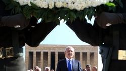 Kılıçdaroğlu ve CHP heyetinin Anıtkabir ziyareti